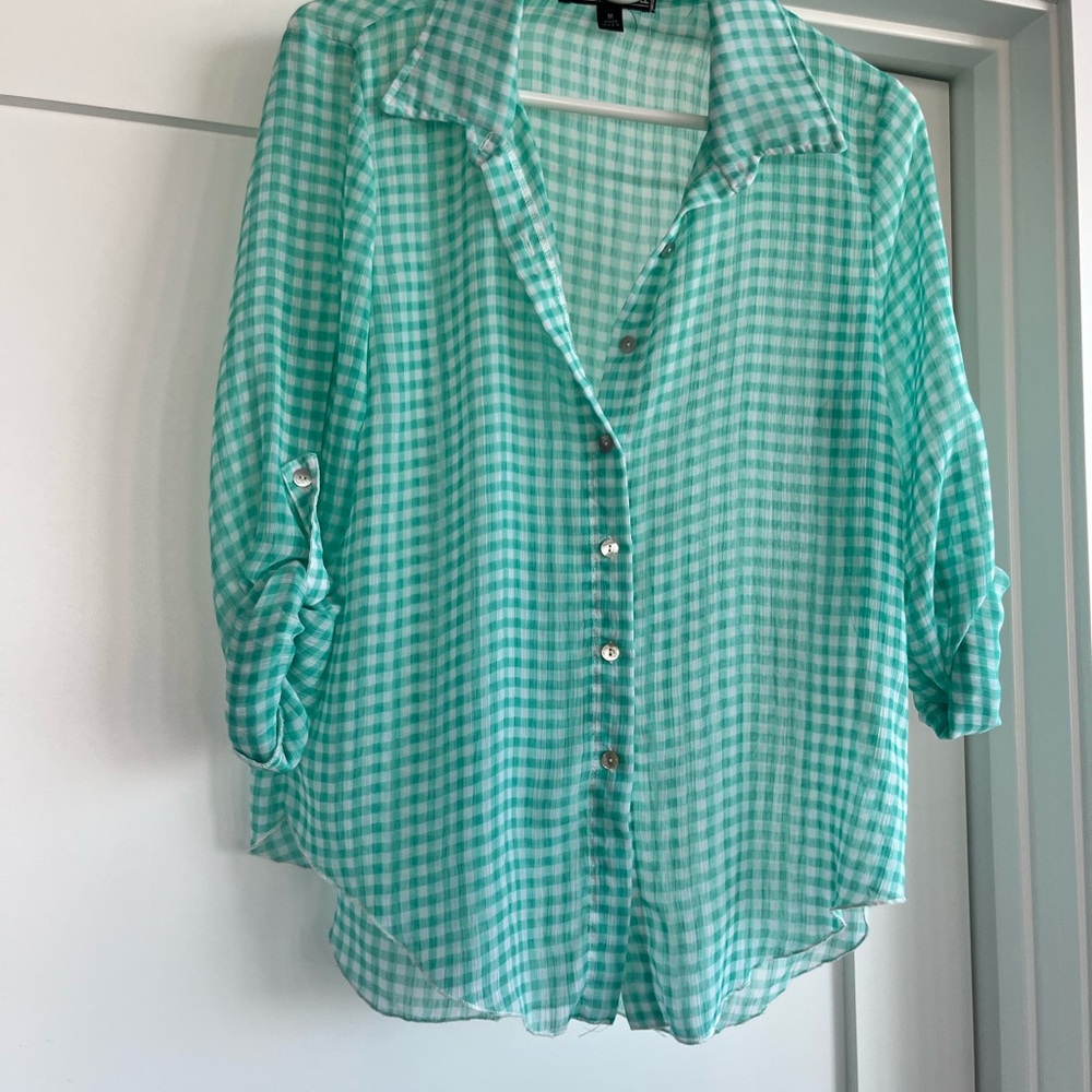 Living Doll Green Button Down Shirt 3/4 Sleeve Notched Collar